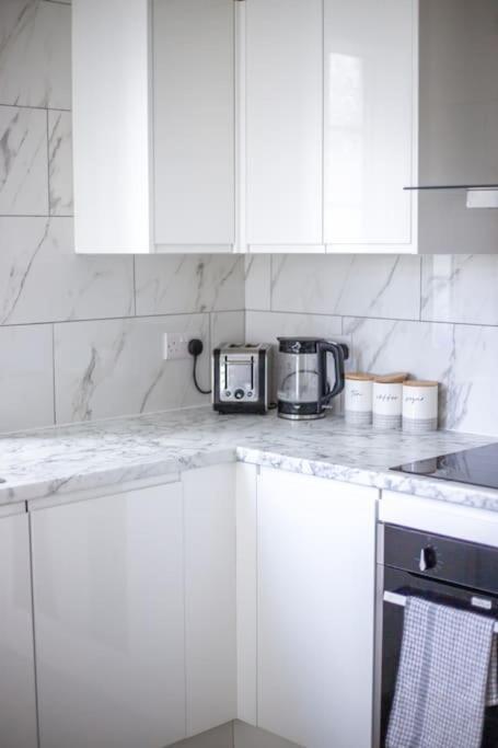 Coastal Haven In Leigh-On-Sea Apartment Сътън он Сий Екстериор снимка