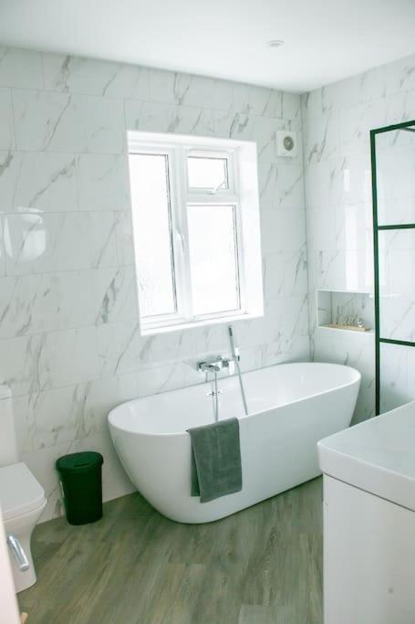 Coastal Haven In Leigh-On-Sea Apartment Сътън он Сий Екстериор снимка