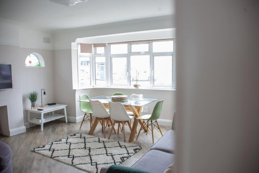 Coastal Haven In Leigh-On-Sea Apartment Сътън он Сий Екстериор снимка